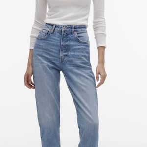 ZARA HIGH RISE MOM FIT STRETCH JEANS